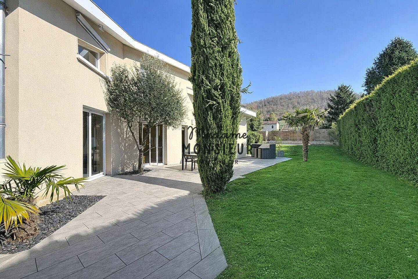 Maison 6 pièces 176 m² · à Bourgoin-Jallieu · 176,2 m² · 559 000 €