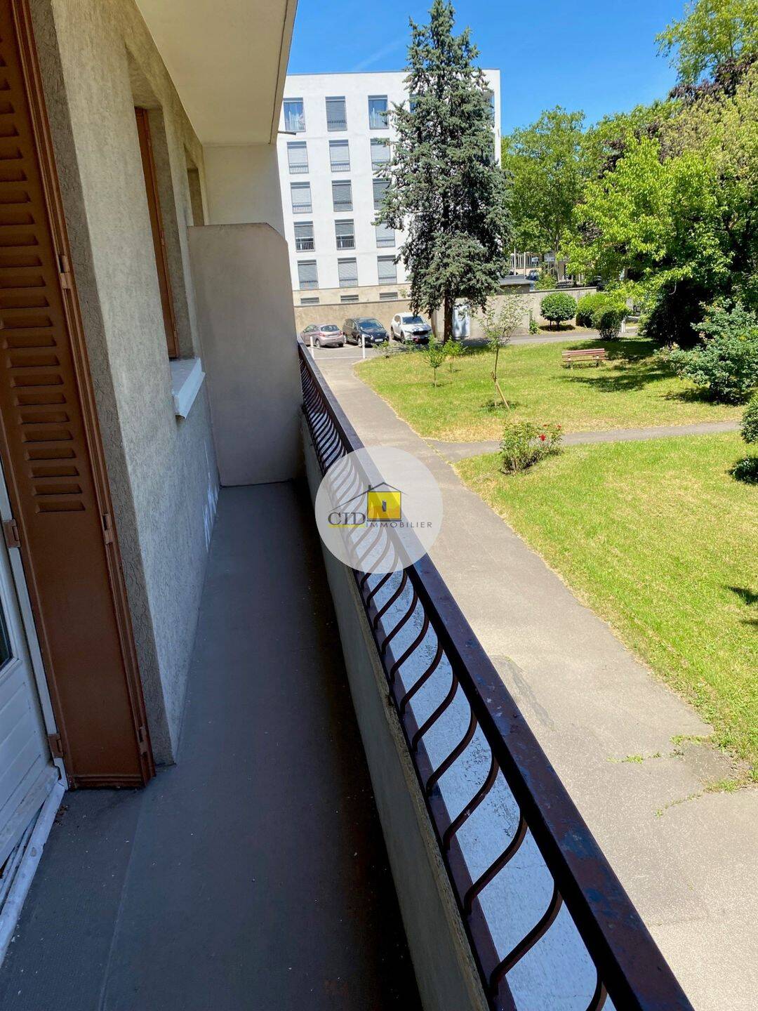 Appartement 3 pièces 68 m² · à Lyon 8ème Arrondissement · 67,5 m² · 990 €