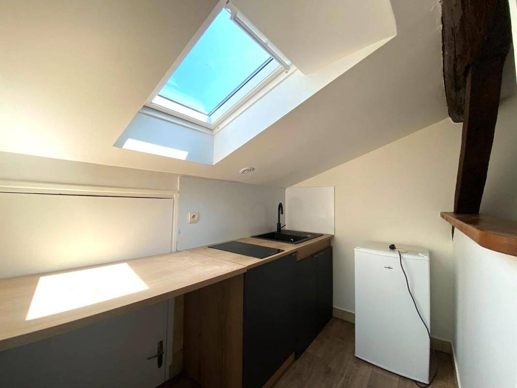 Appartement 1 pièce 13 m² · à Limoges · 13 m² · 320 €