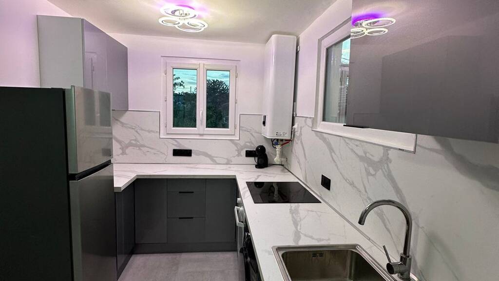 Appartement à louer 995 € 2 pièces 1 chambre 39 m² Étage 1/1 Coteaux-Morinval Argenteuil 95100