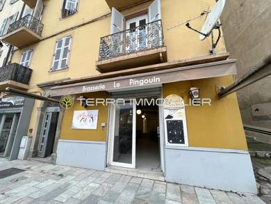 Local commercial à louer 1 670 € 62 m² de surface de vente Ajaccio 20000