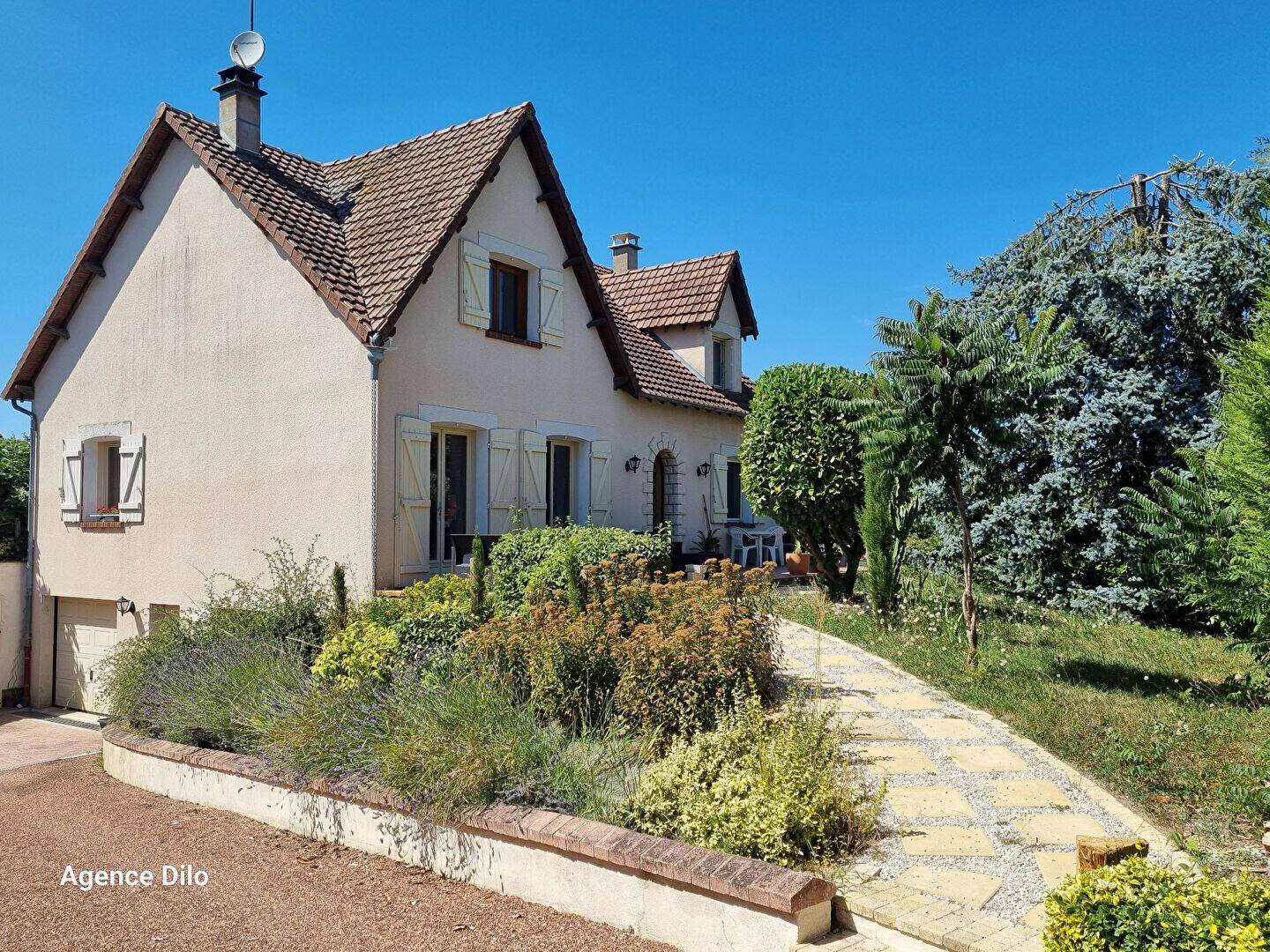 Maison 5 pièces 141 m² · à Seignelay · 141 m² · 230 000 €
