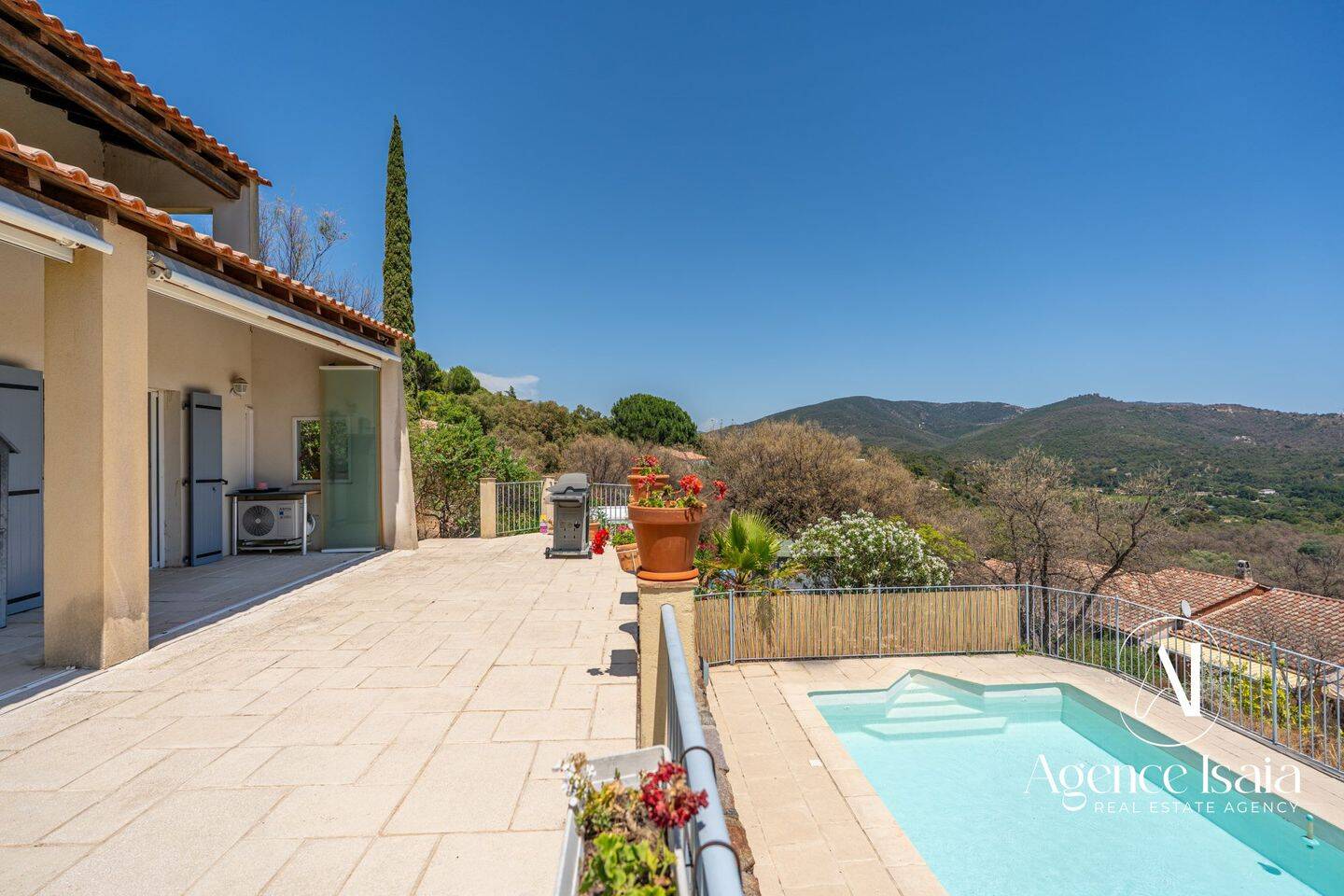 Maison 5 pièces 129 m² · à Bormes-les-Mimosas · 129,2 m² · 745 000 €