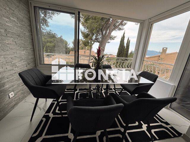 Appartement 3 pièces 43 m² · à Saint-Mandrier-sur-Mer · 42,7 m² · 1 100 €