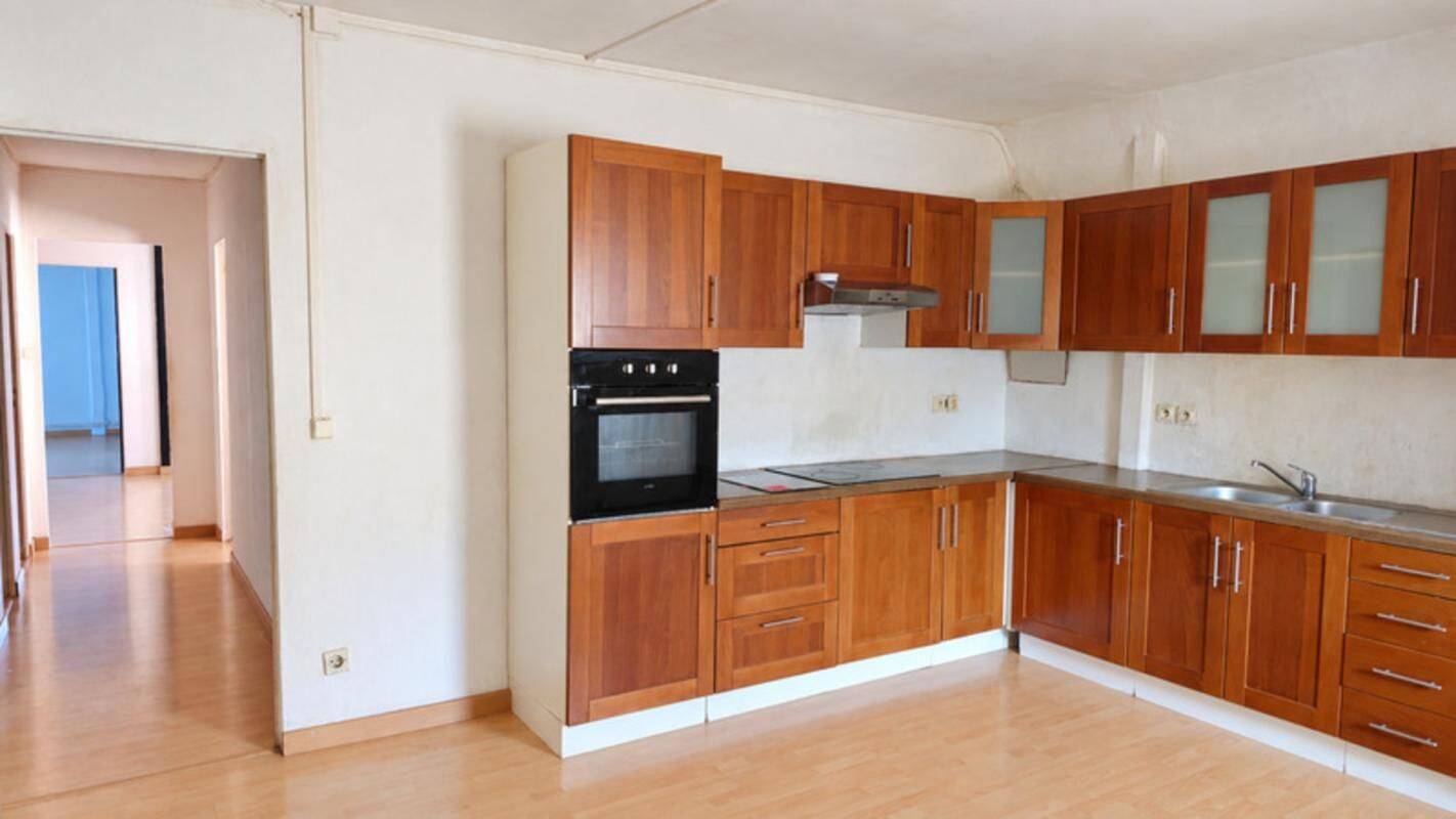 Appartement 4 pièces 99 m² · à Hayange · 99 m² · 85 000 €