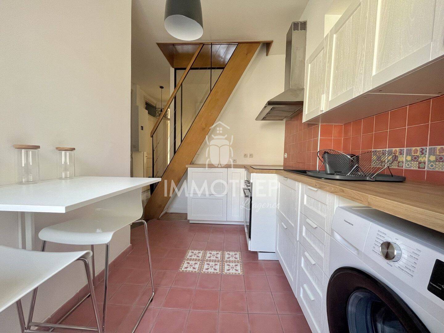 APPARTEMENT 2P+C MEUBLE — 8