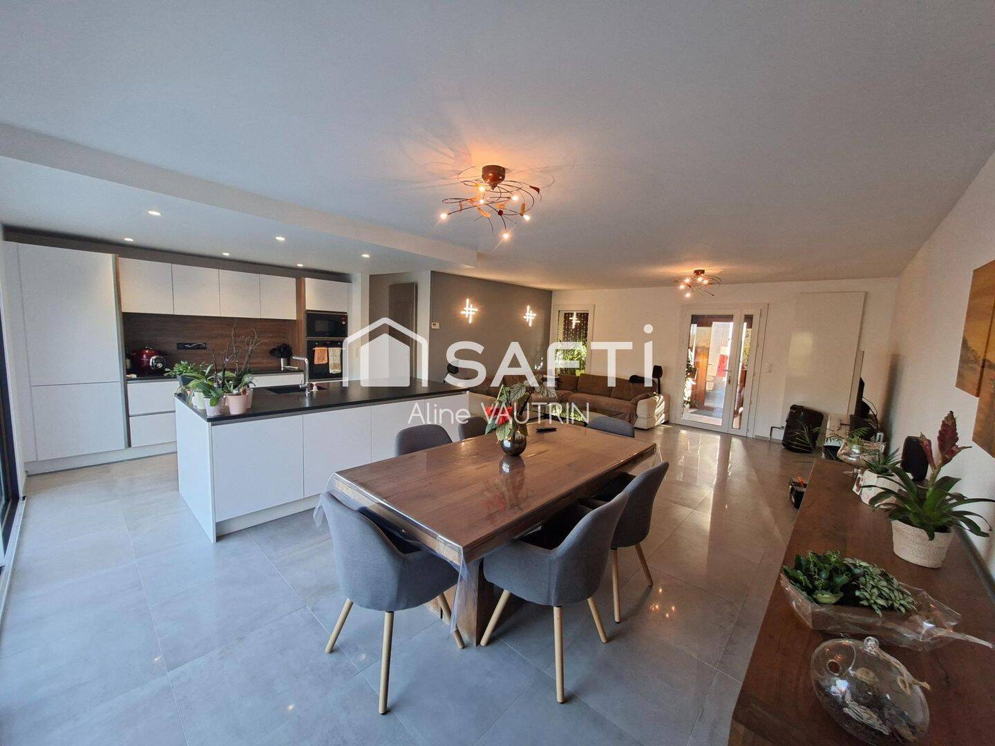 Maison 8 pièces 160 m² · à Sombernon · 160 m² · 289 000 €