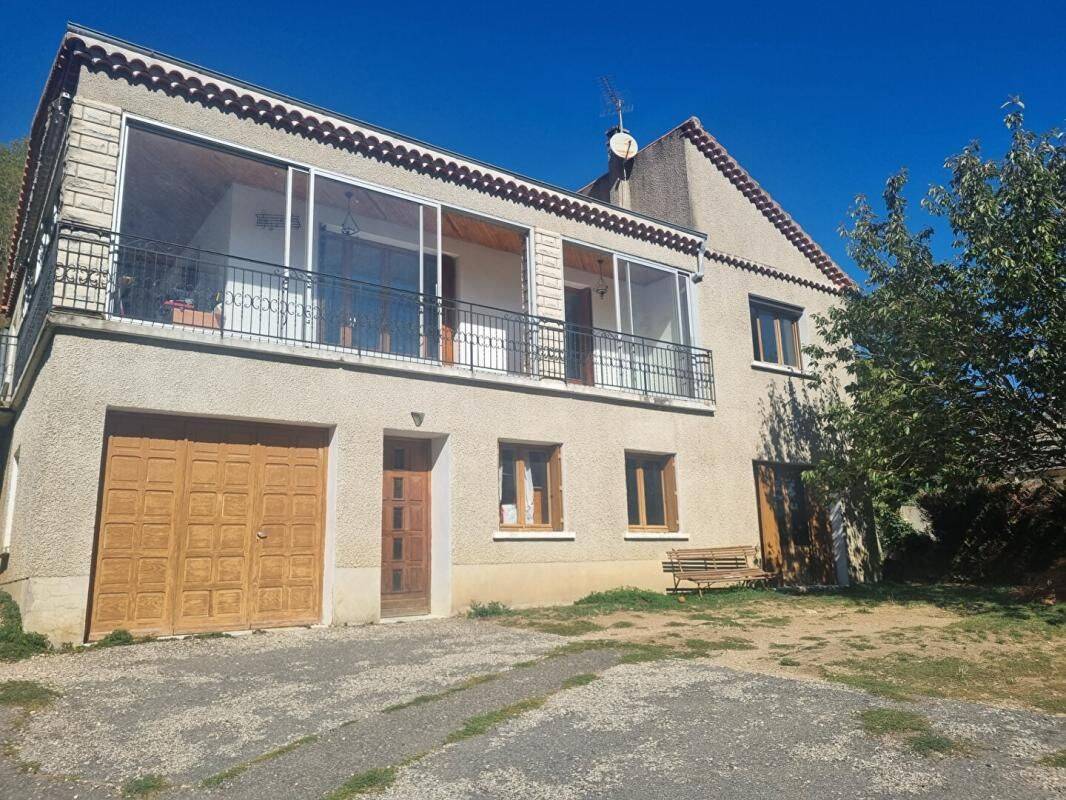 Maison 6 pièces 104 m² · à Saint-Sauveur-en-Rue · 103,6 m² · 189 000 €
