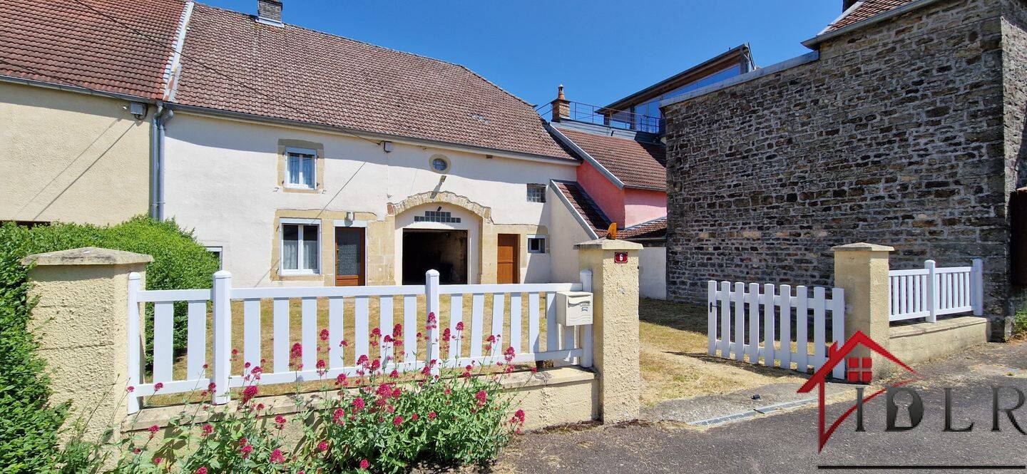 Maison 3 pièces 106 m² · à Preigney · 106 m² · 72 000 €