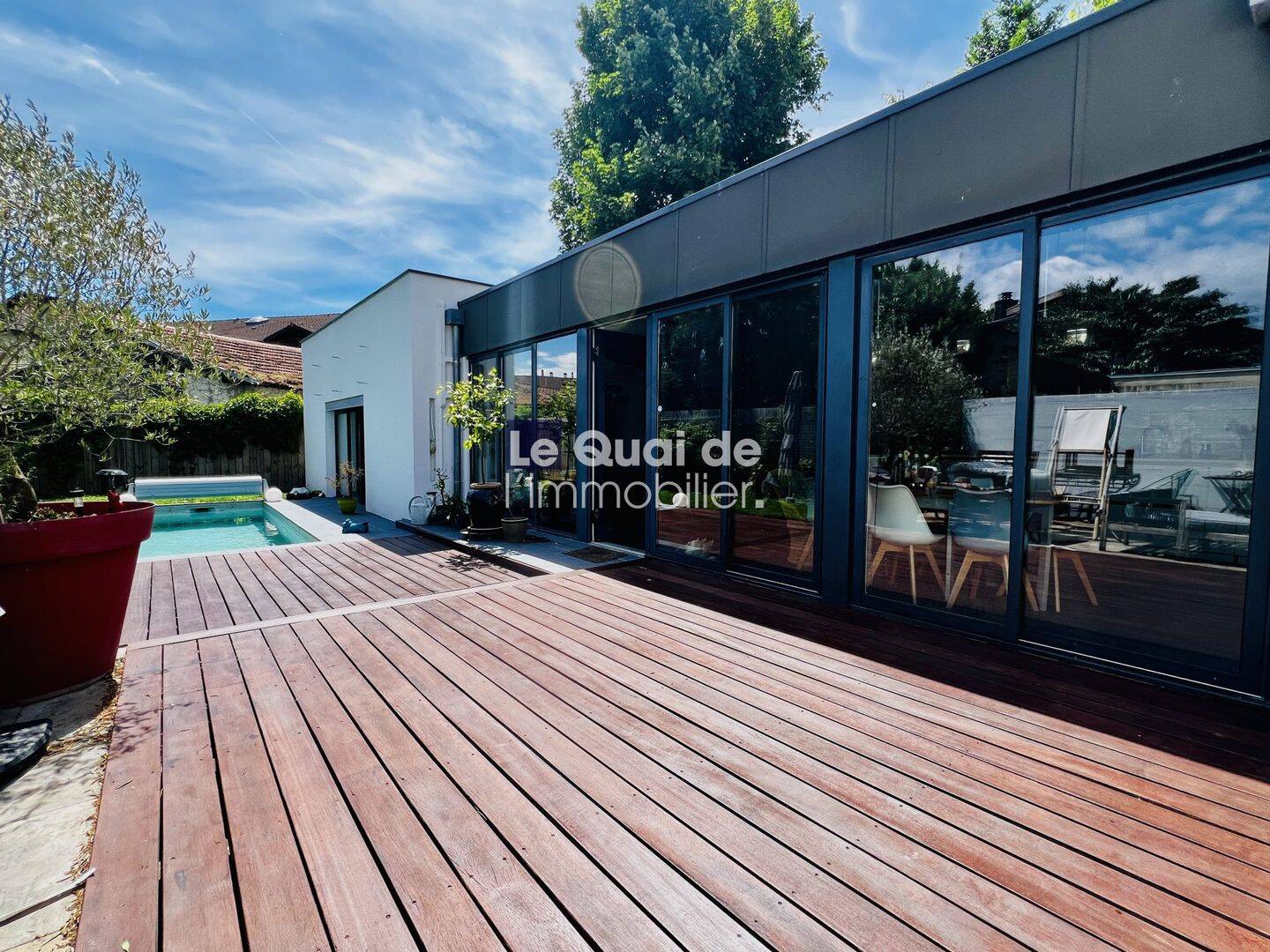 A LOUER une maison de 5 pièces récente et meublé (111 m²) av — 1