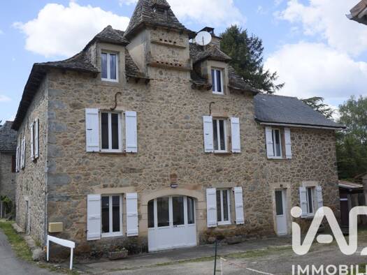 Maison à vendre 213 000 € 7 pièces 5 chambres 170 m² 1 824 m² de terrain Le Bas Ségala 12200