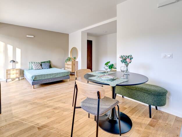 Appartement à louer 1 950 € 1 pièce 32,1 m² 1er étage dès le 15/01/2026 Georges Brassens Paris 15ème 75015