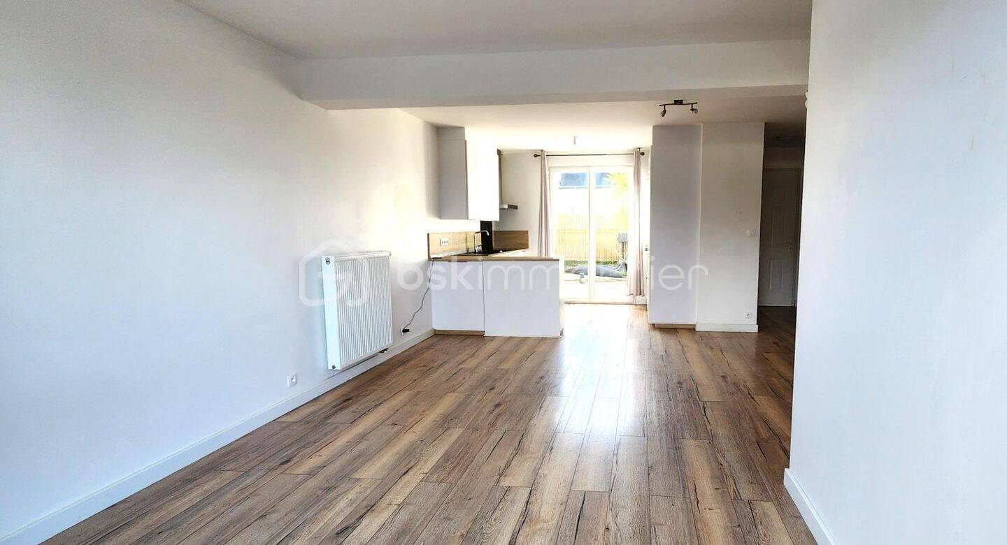 Maison 6 pièces 124 m² · à Bourgbarré · 124 m² · 299 900 €