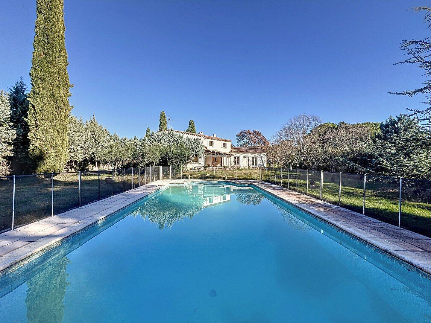 Maison 7 pièces 236 m² · à Montferrier-sur-lez · 236 m² · 1 040 000 €