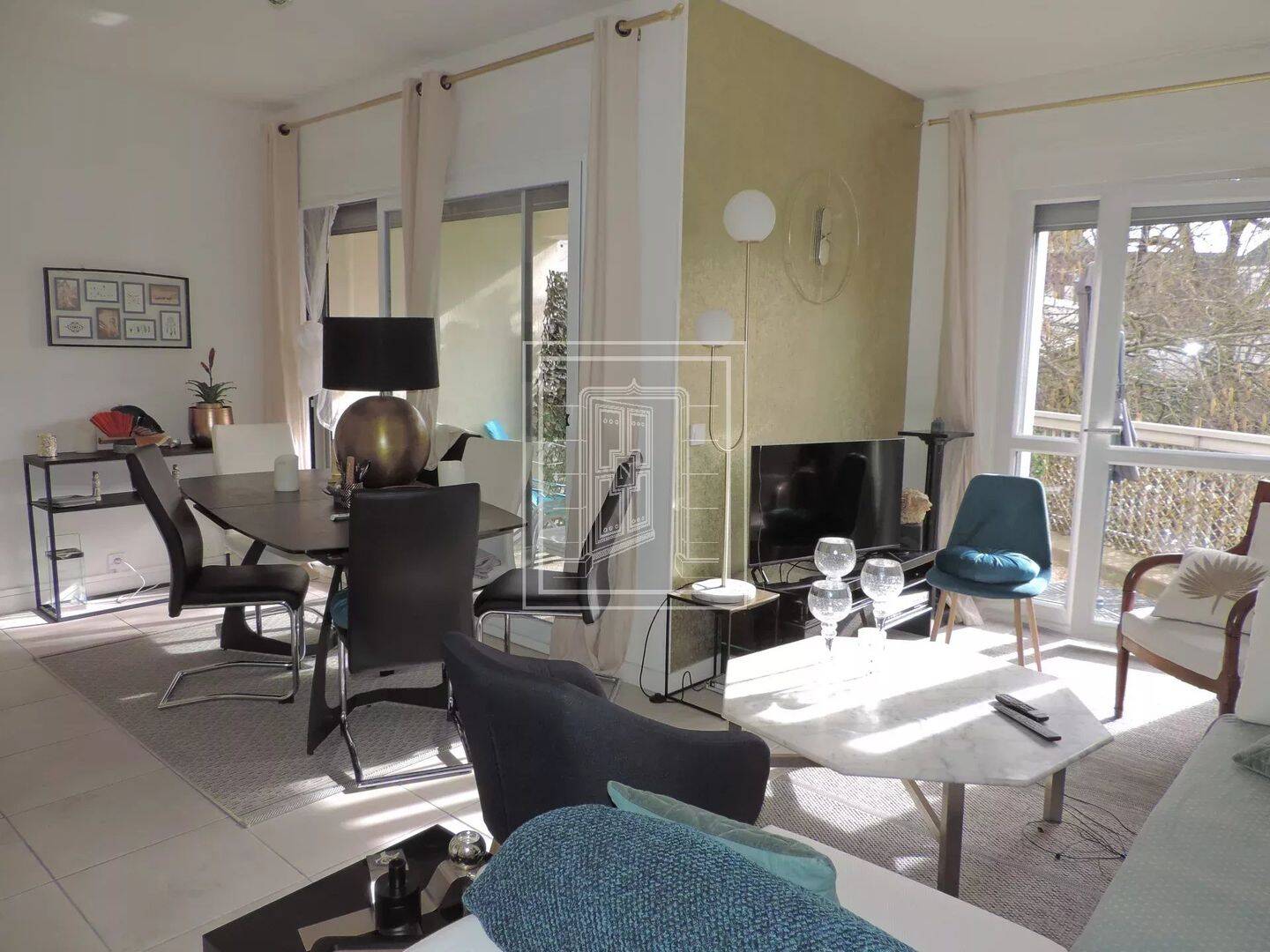 Appartement 2 pièces 65 m² · à Romorantin-Lanthenay · 64,5 m² · 25 000 €
