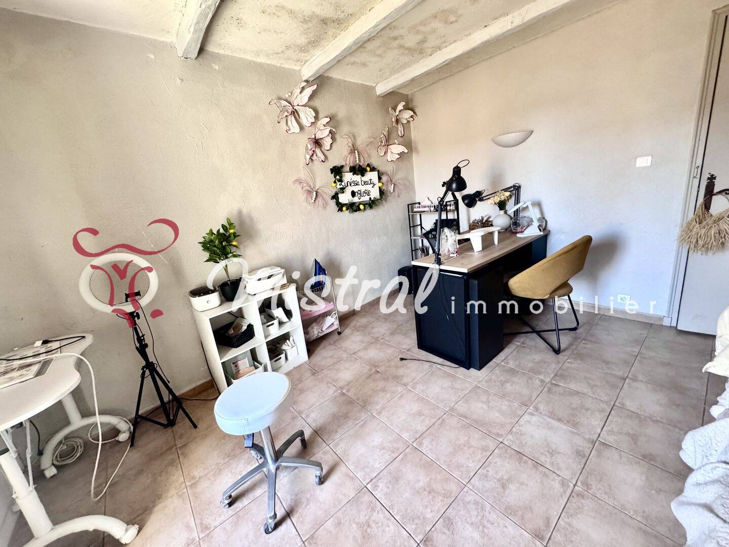 Appartement 3 pièces 75 m² · à Aigues-Mortes · 75 m² · 190 000 €