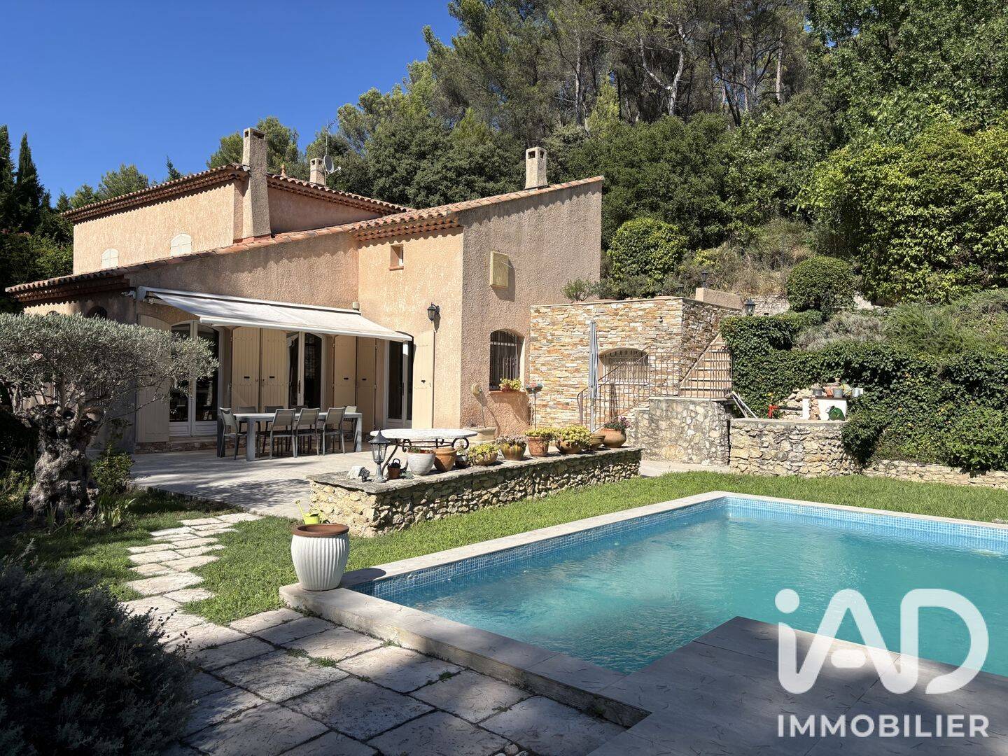 Maison 7 pièces 252 m² · à Bouc-Bel-Air · 252 m² · 1 350 000 €