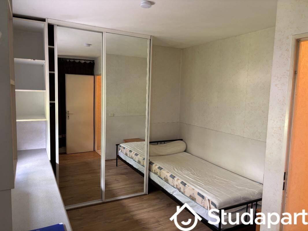 1 pièce 10 m² · à Noisy-le-Grand · 10 m² · 649 €