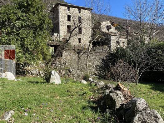 Maison à vendre 179 000 € 4 pièces 2 chambres 118 m² 2 090 m² de terrain Est Le Vigan 30120