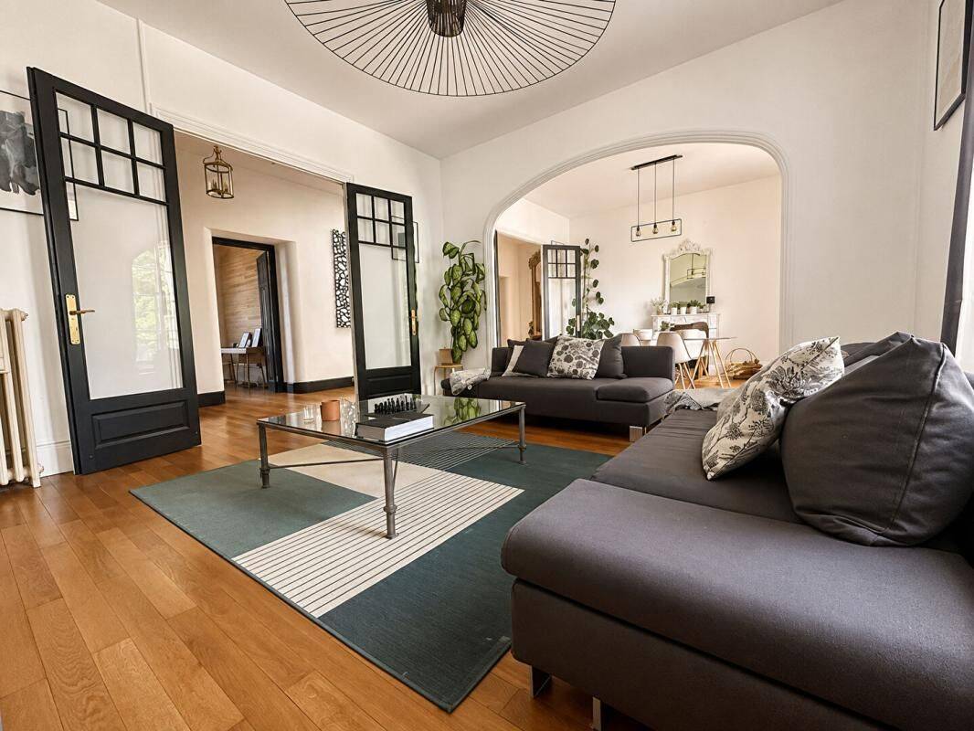 Appartement 6 pièces 152 m² · à Roanne · 152 m² · 199 000 €