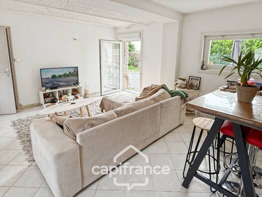 Maison à vendre 214 000 € 12 pièces 11 chambres 300 m² 1 018 m² de terrain Niergnies 59400