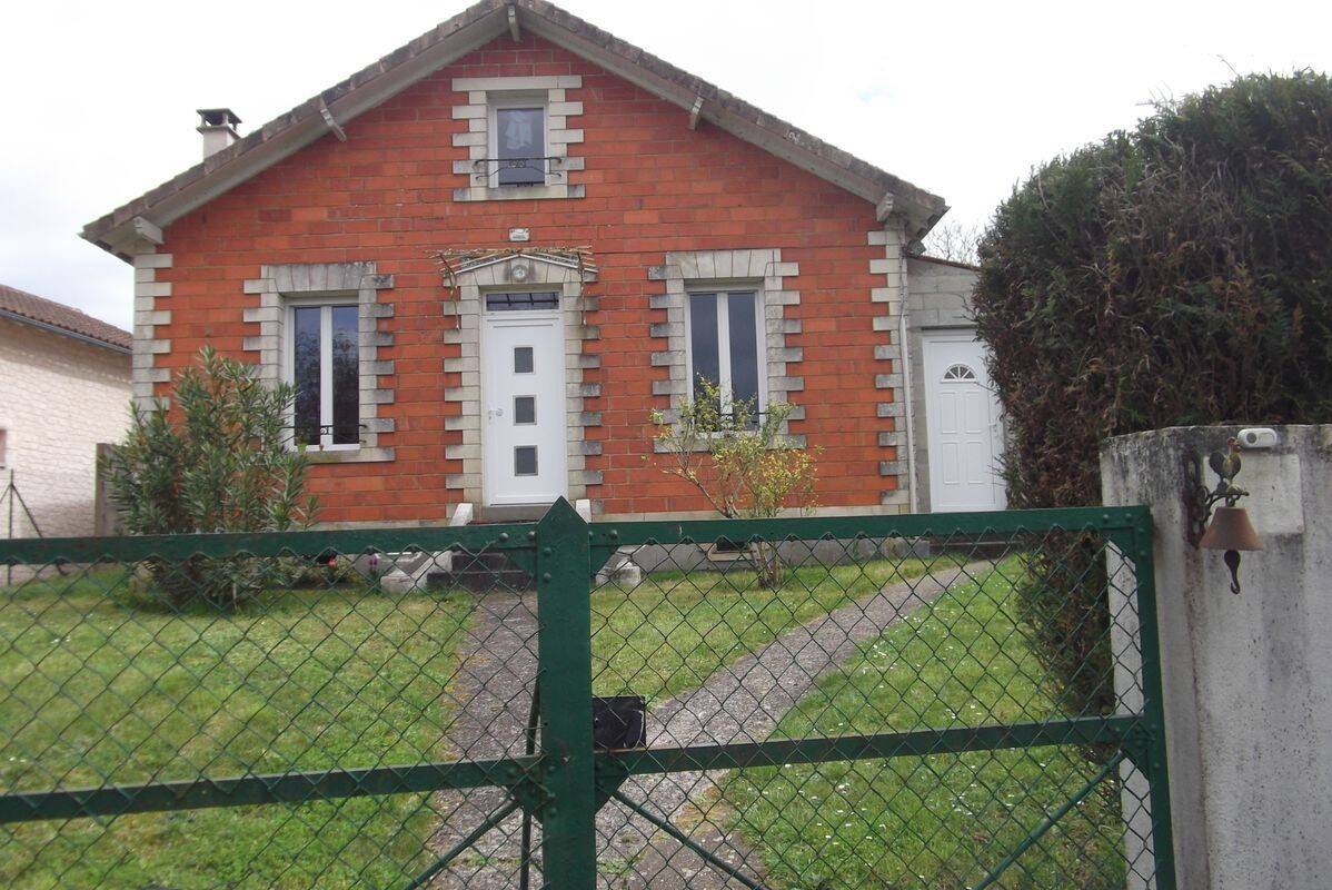 Maison 3 pièces 85 m² · à Pons · 85 m² · 160 000 €
