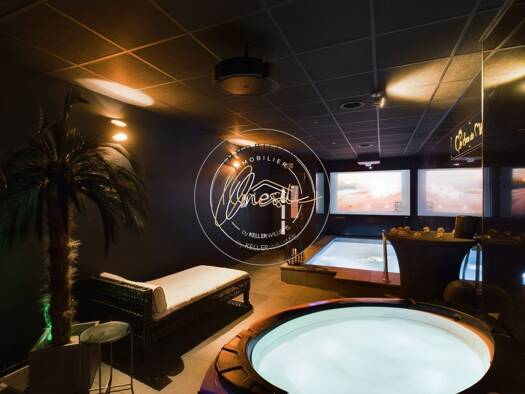 Boutique à vendre Fonds de commerce 170 000 € 210 m² de surface de vente Centre Gravelines 59820