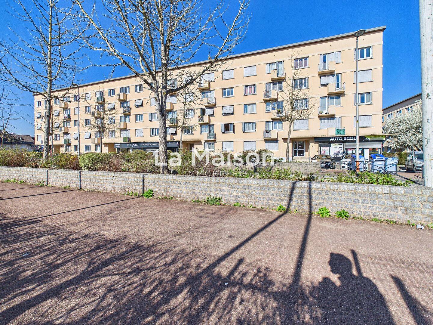 Appartement 3 pièces 56 m² · à Aulnay-sous-Bois · 55,5 m² · 1 050 €/mois