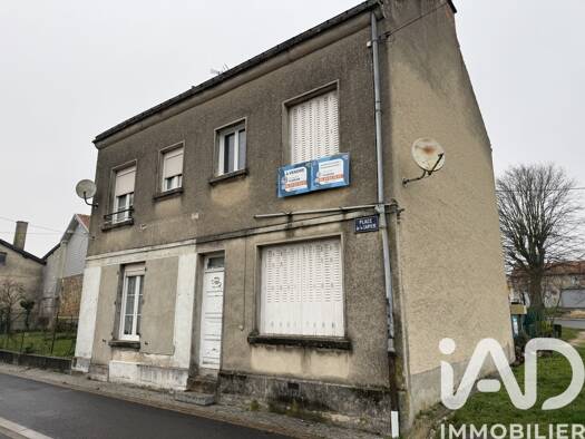 Maison à vendre 57 000 € 3 pièces 2 chambres 62 m² 44 m² de terrain Suippes 51600
