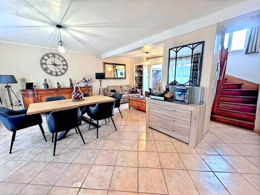 Maison à vendre 349 500 € 5 pièces 3 chambres 128 m² 525 m² de terrain Angers 49000