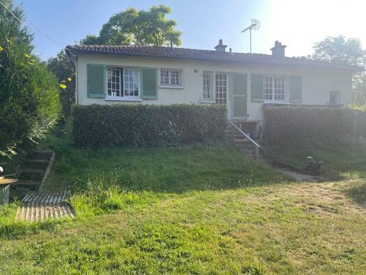 Maison à vendre 134 375 € 4 pièces 3 chambres 88 m² 3 500 m² de terrain Ardentes 36120