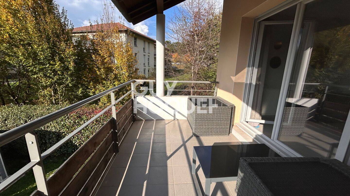 Appartement 3 pièces 62 m² · à Tencin · 61,9 m² · 998 €