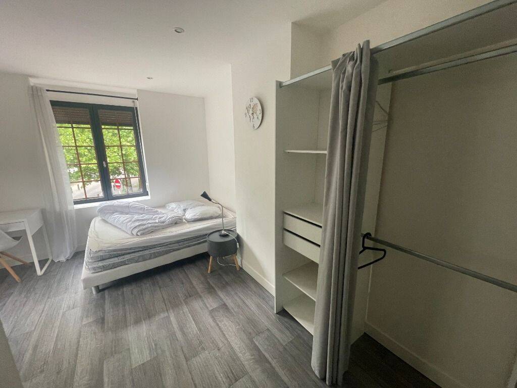 1 pièce 15 m² · à Lille · 15 m² · 570 €