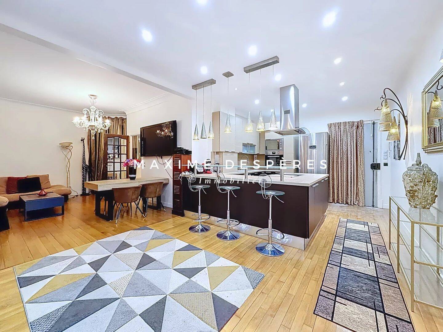 Appartement 3 pièces 84 m² · à Neuilly-sur-Seine · 83,5 m² · 1 111 000 €