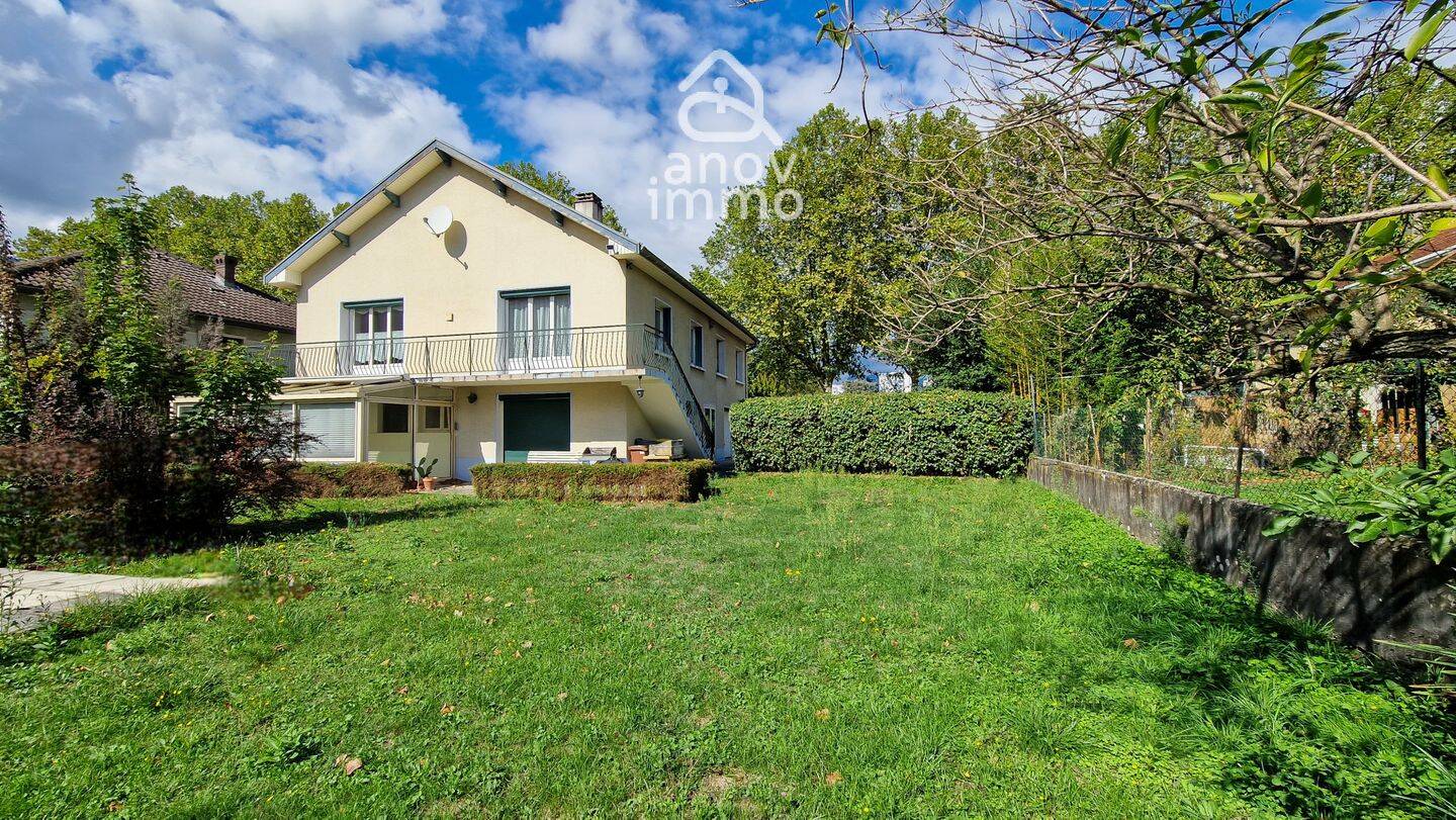 Maison 7 pièces 177 m² · à Seyssins · 177 m² · 380 000 €