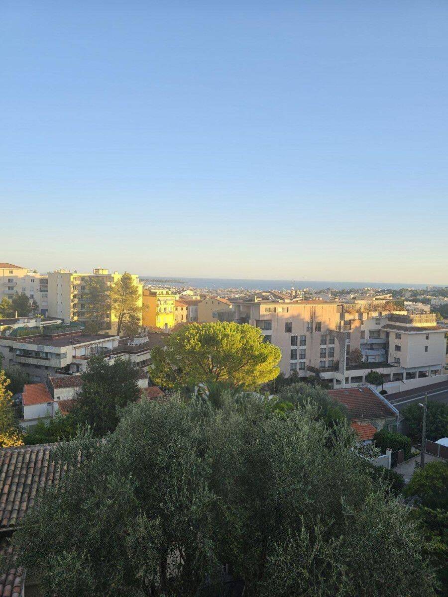Appartement 3 pièces 73 m² · à Le Cannet · 73 m² · 1 300 €
