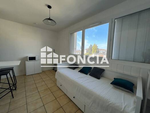 Appartement à louer 350 € 1 pièce 16,9 m² Étage 3/5 École Paul Bert-Lycée Bernard Palissy Agen 47000