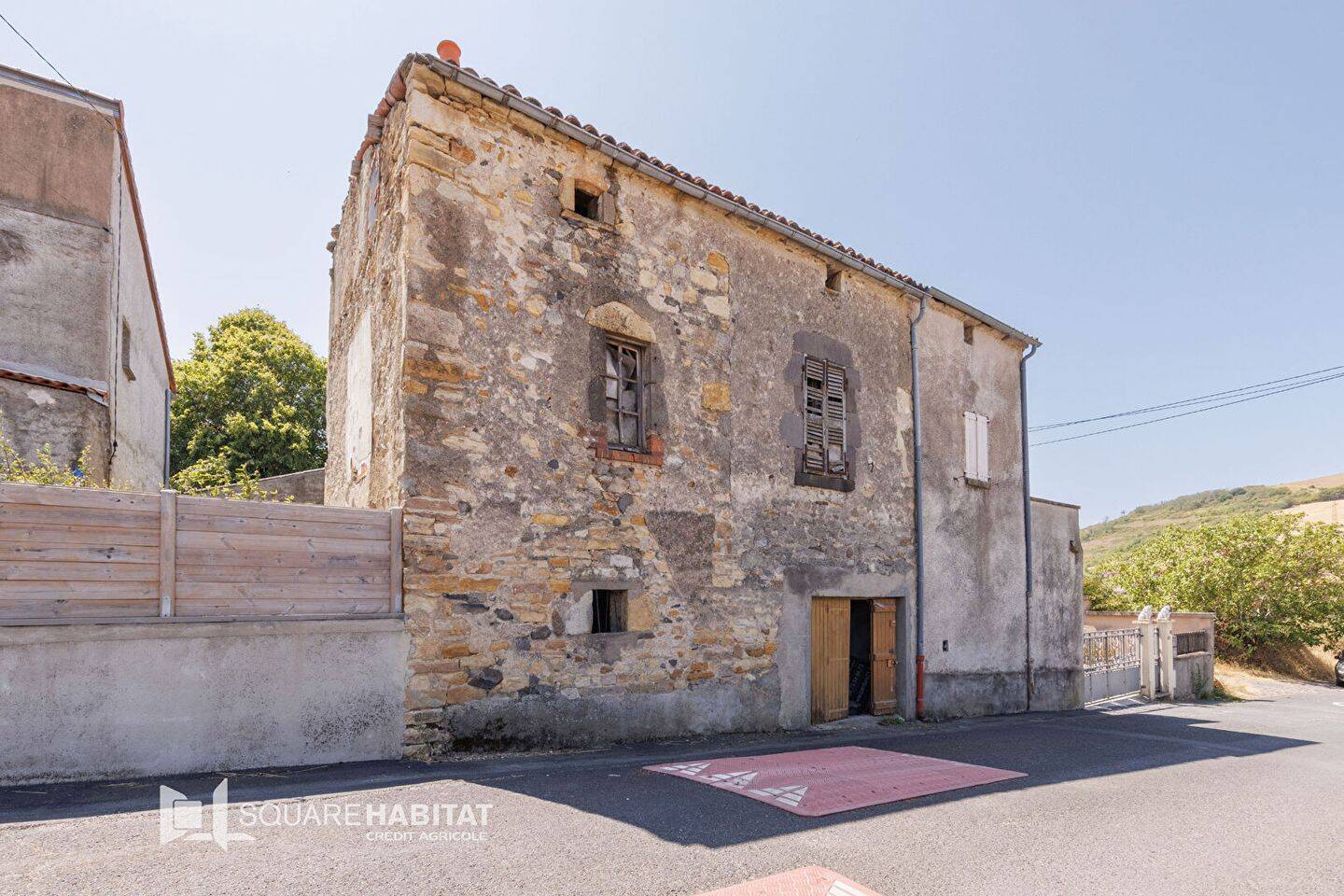 Maison 4 pièces 78 m² · à Saint-Yvoine · 78 m² · 20 000 €
