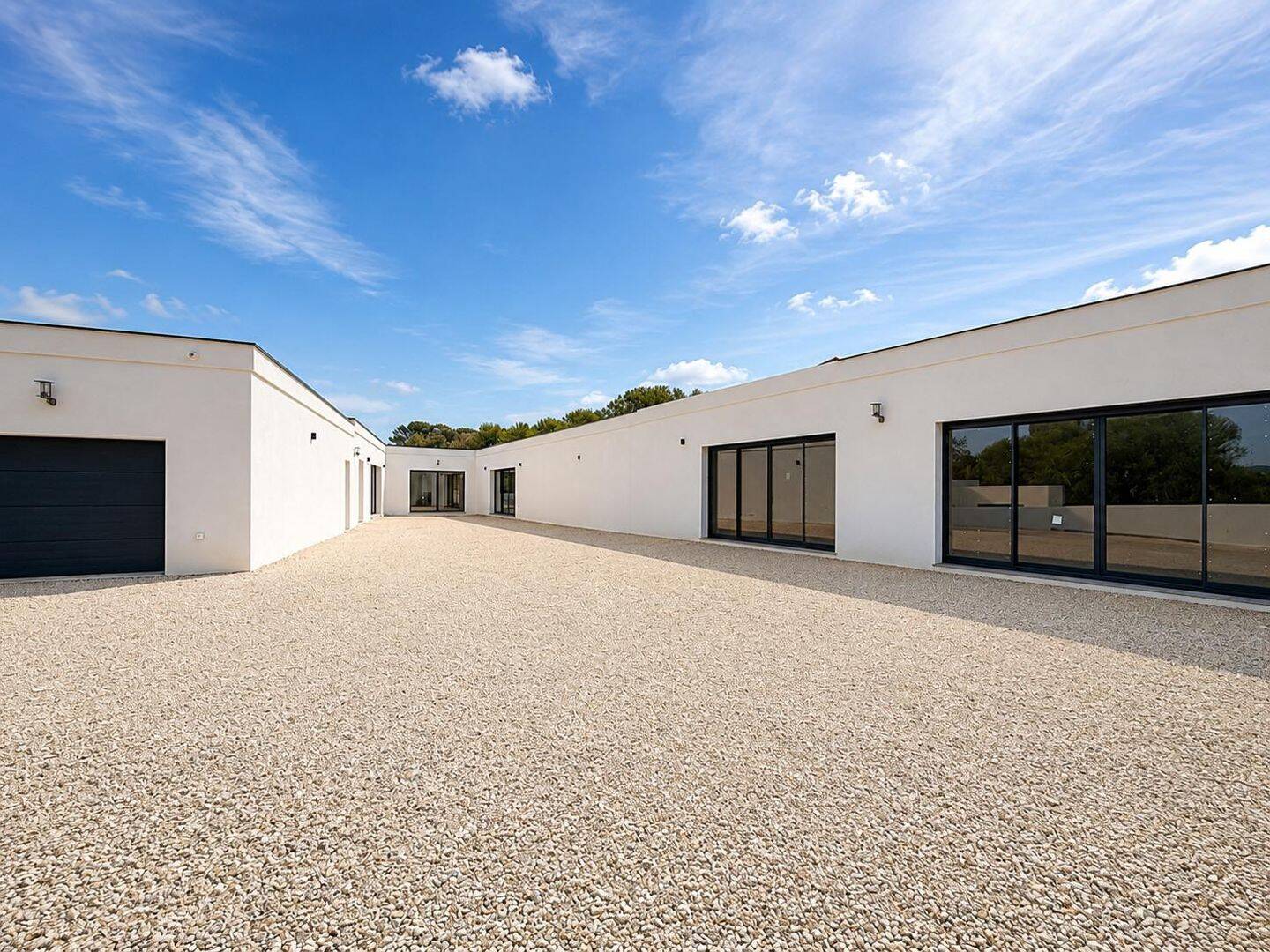 Maison 4 pièces 258 m² · à Bagnols-sur-Cèze · 258 m² · 695 000 €