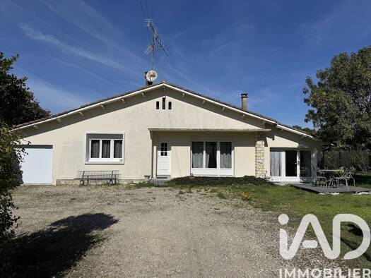 Maison de plain-pied à vendre 150 000 € 4 pièces 3 chambres 103 m² 804 m² de terrain Ma Campagne-Petit Fresquet Angoulême 16000