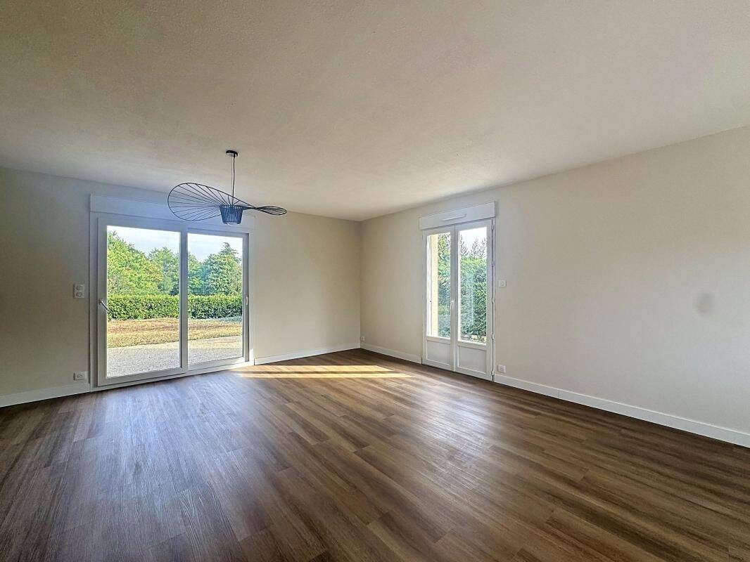 Maison 5 pièces 106 m² · à La Loubière · 105,8 m² · 1 400 €
