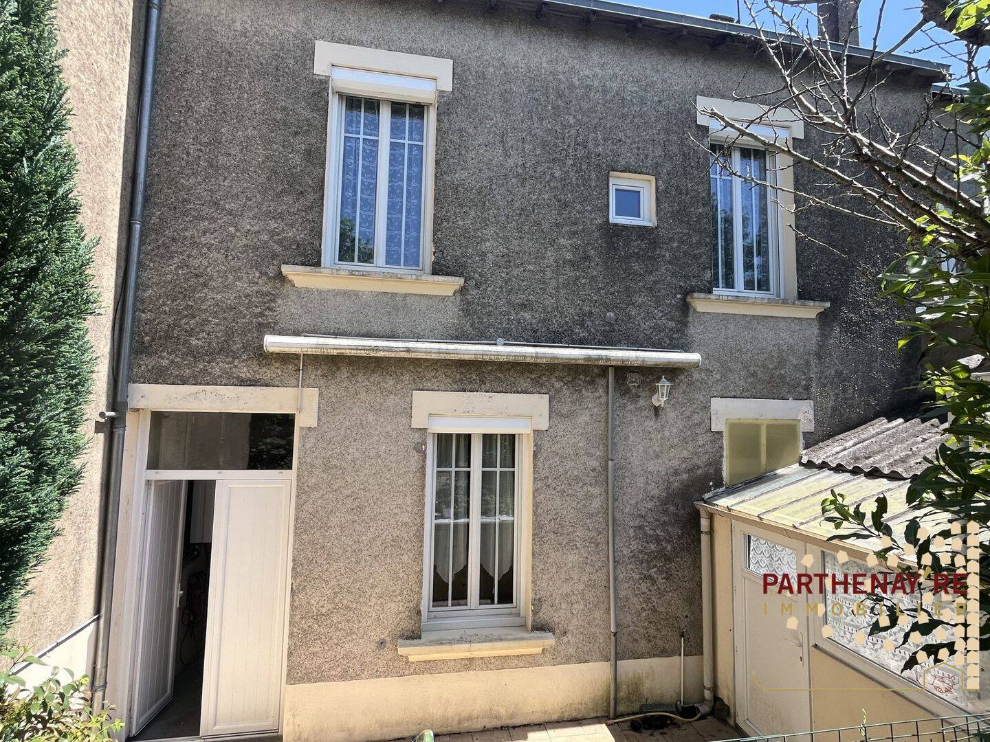 Maison 5 pièces 108 m² · à Parthenay · 107,9 m² · 128 000 €