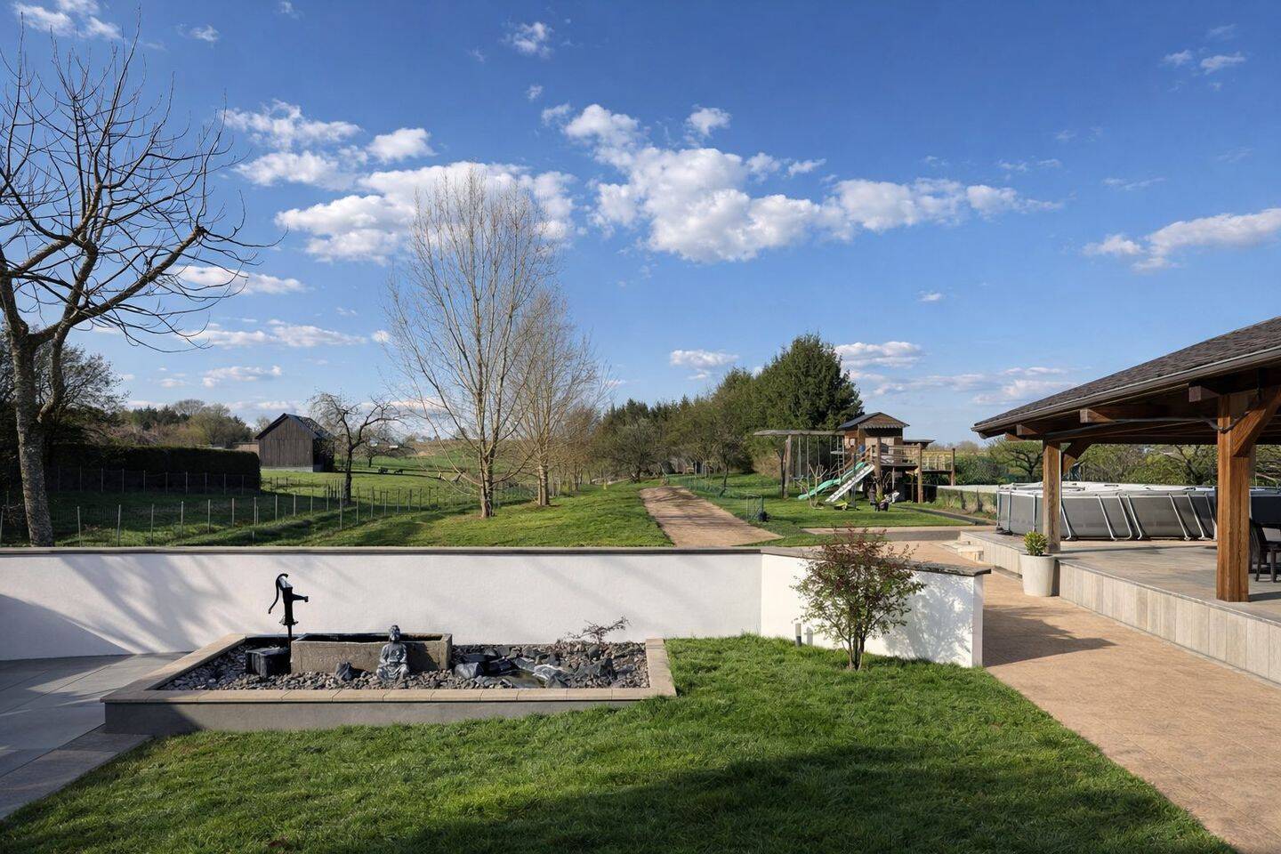 Maison 6 pièces 157 m² · à Surbourg · 156,8 m² · 398 000 €