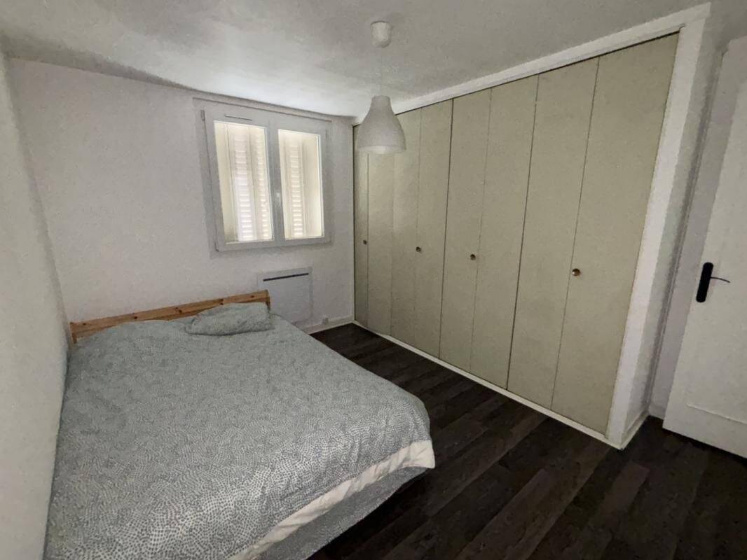 A LOUER - T3 MEUBLE AVEC BALCON - 3 RUE PIERRE RUIBET — 10