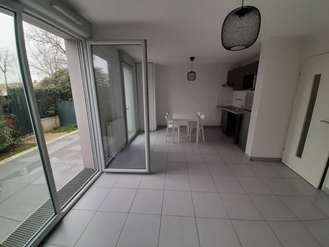 Appartement 3 pièces 64 m² · à Toulouse · 64 m² · 853 €