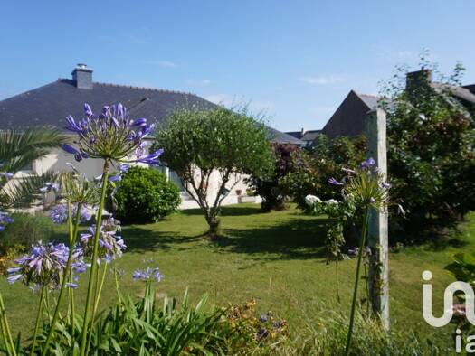 Maison de plain-pied à vendre 282 000 € 4 pièces 2 chambres 126 m² 728 m² de terrain Plouescat 29430