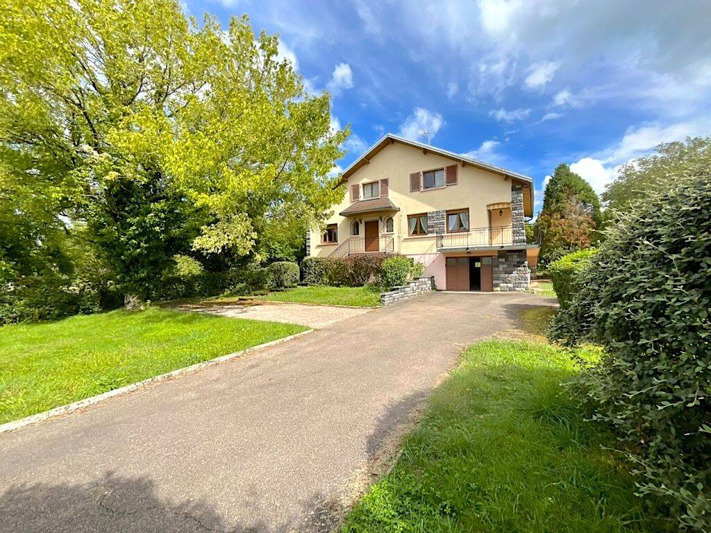 Maison 5 pièces 131 m² · à Vauvillers · 131 m² · 114 000 €