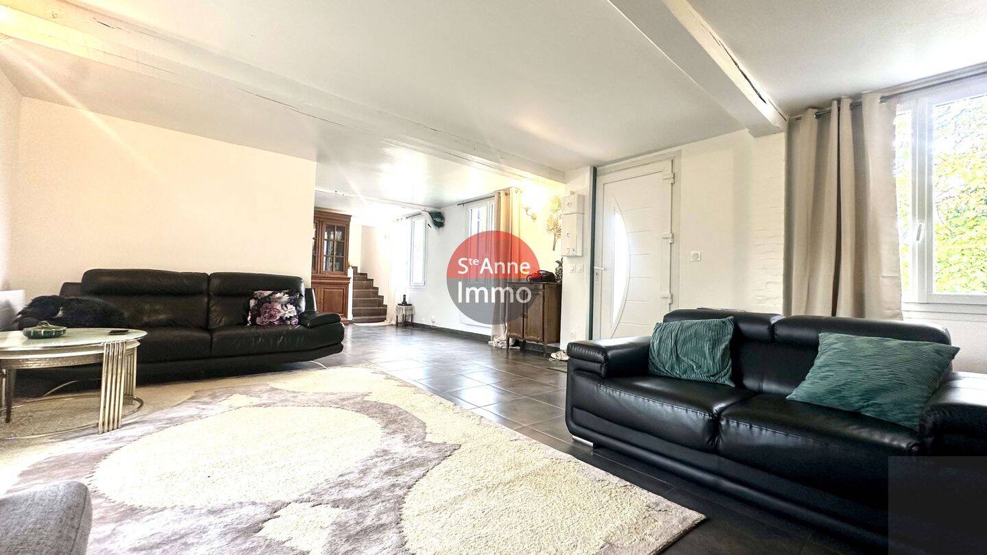 Maison 7 pièces 165 m² · à Esquennoy · 165 m² · 214 900 €