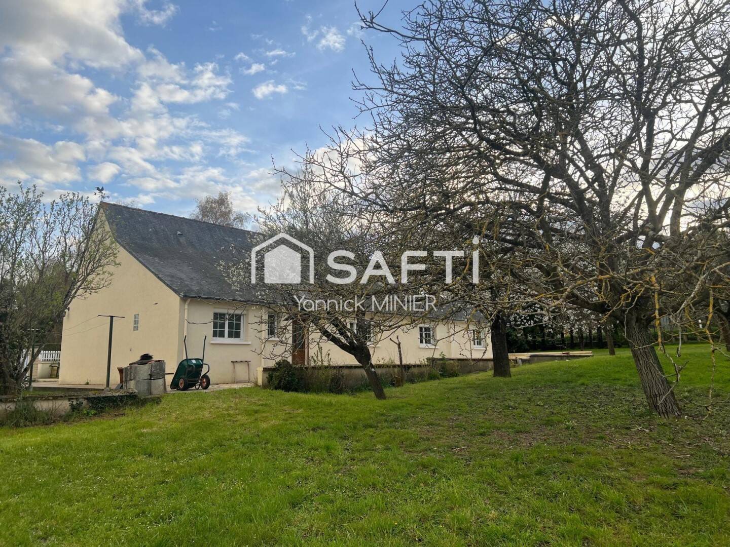 Maison 6 pièces 184 m² · à Bourgueil · 184 m² · 257 000 €