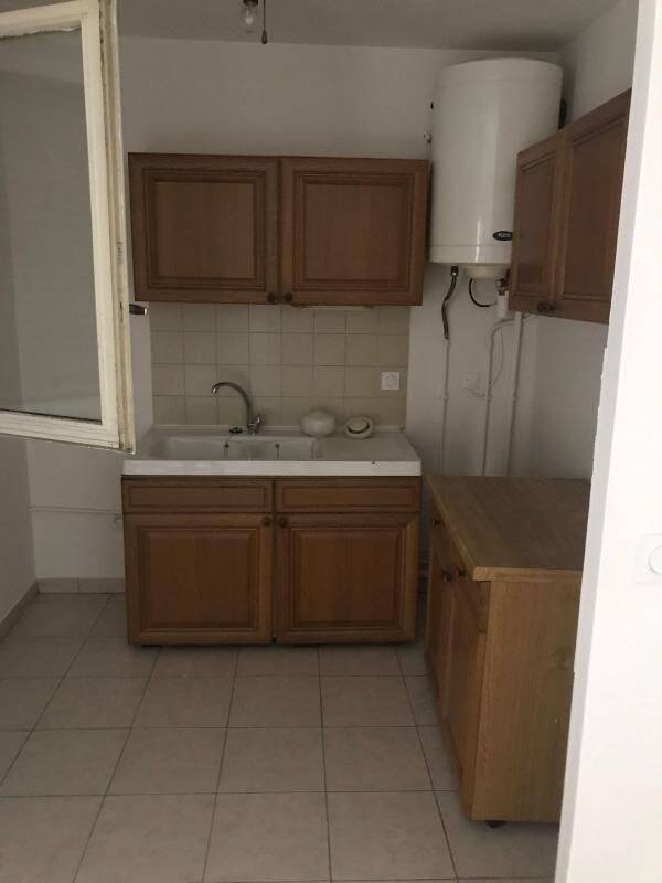Appartement 1 pièce 34 m² · à Carros · 33,7 m² · 660 €/mois